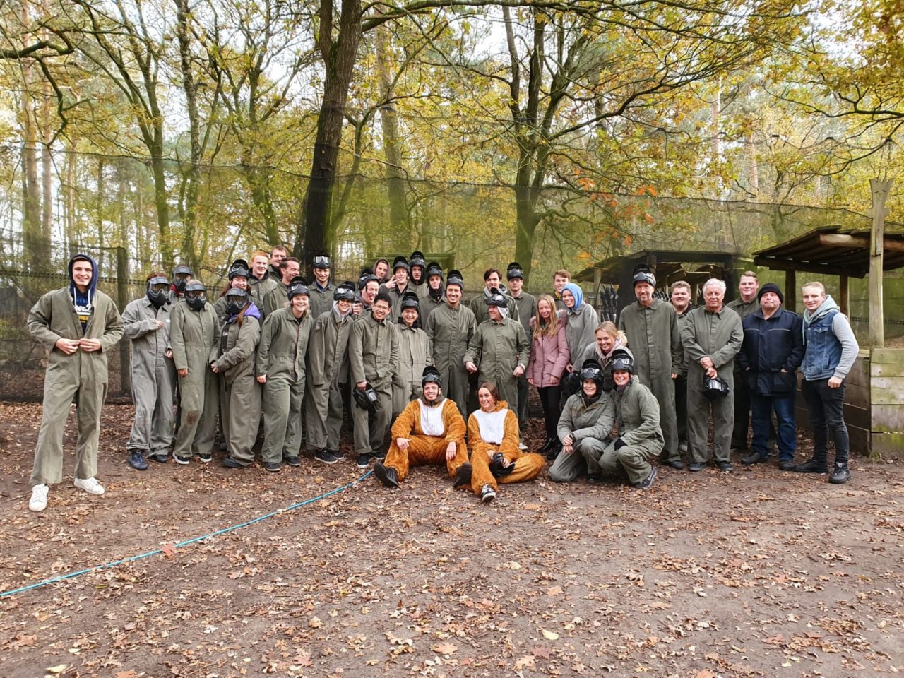 Gruppenfoto nach einem Betriebsausflug in Holland